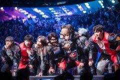 LCK区域资格赛KT力克GEN晋级S15全球总决赛，老将BDD赛后洒泪